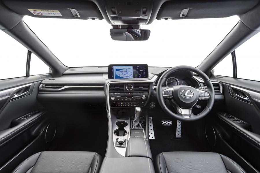 Торпедо Lexus RX350 F-Sport 2019 года  (ZA) (фото 28 из 36)